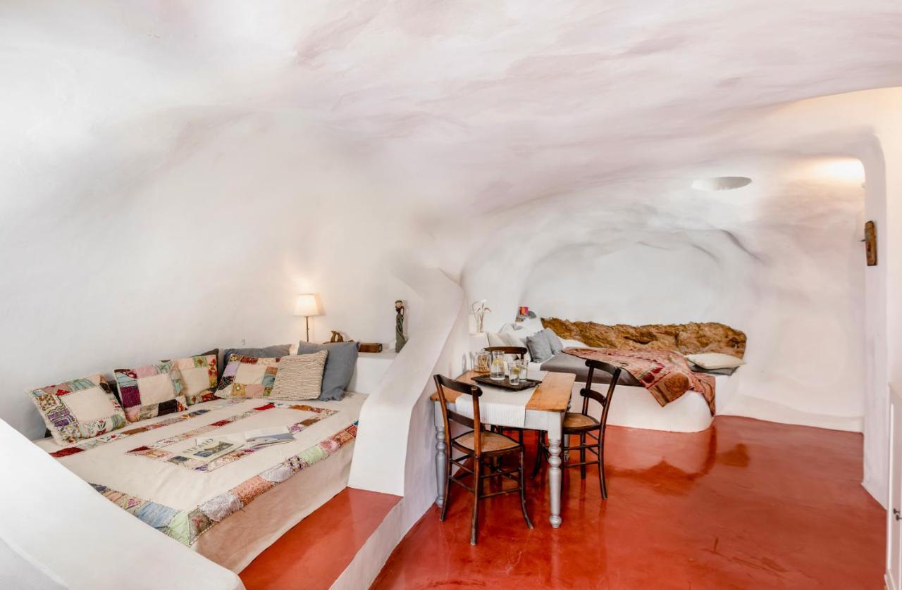 Traditional Farmers Caves Emporio (Santorini) Exterior foto