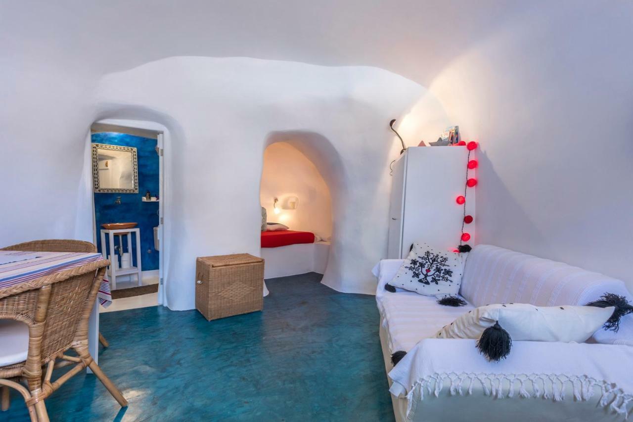 Traditional Farmers Caves Emporio (Santorini) Exterior foto
